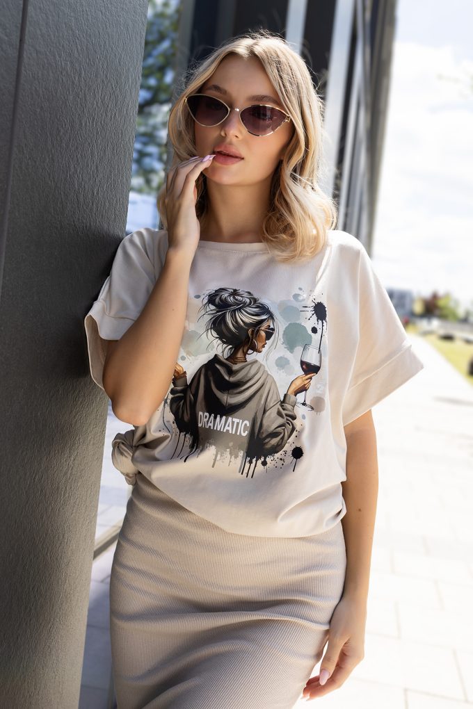 LOU DRAMATIC t-shirt oversize, beż